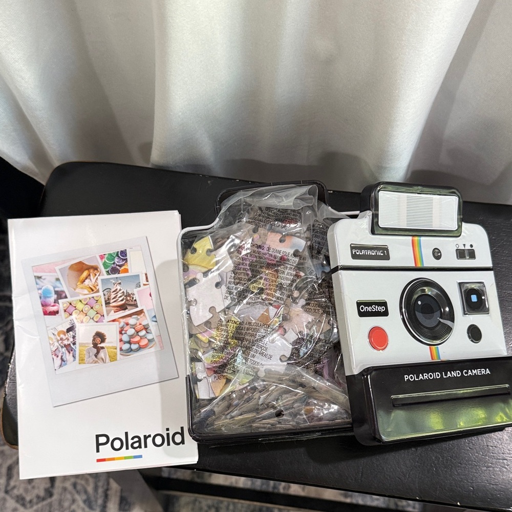Polaroid Puzzle Lot (2) 500 piece puzzles - poster included